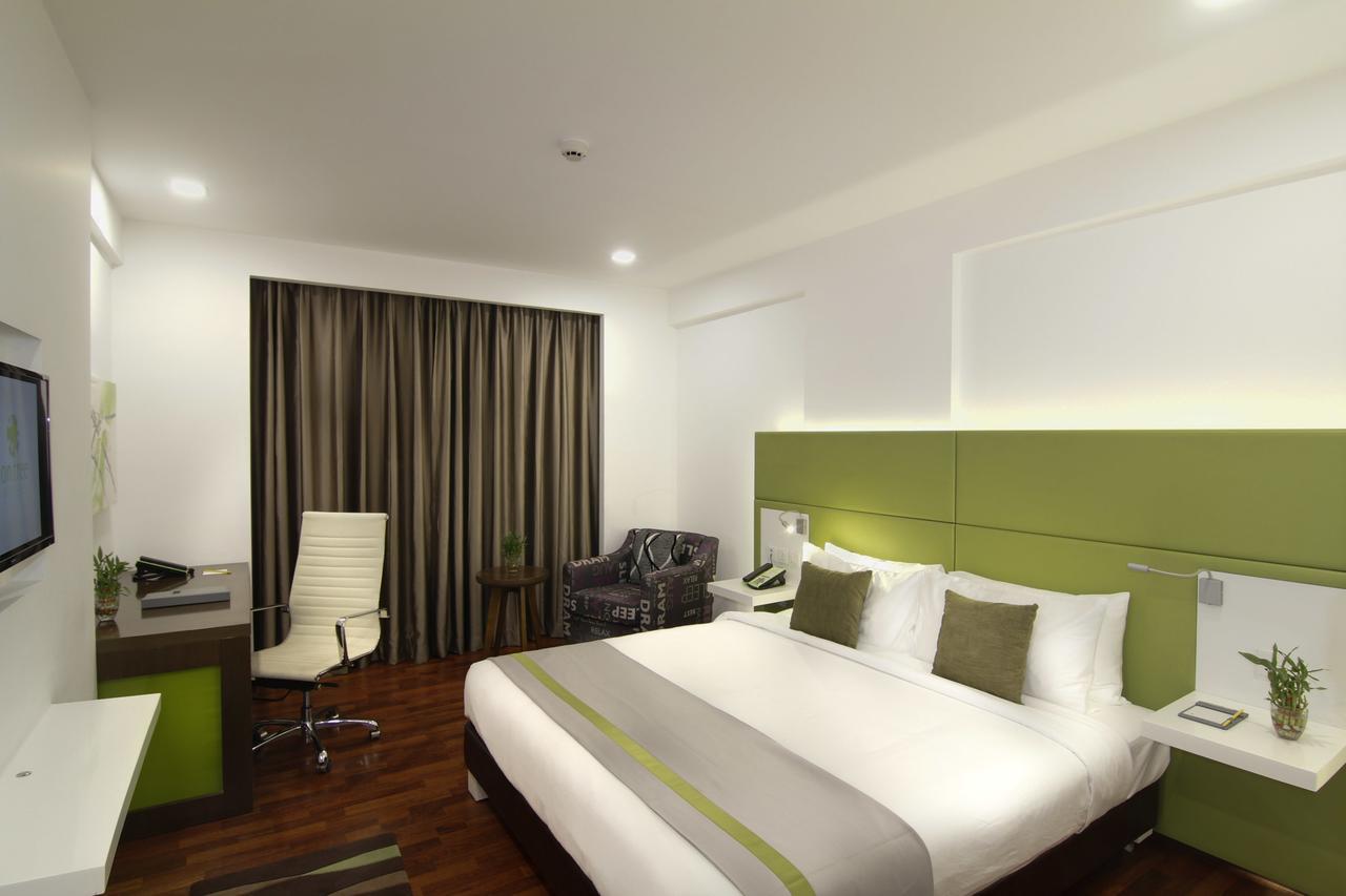 Lemon Tree Hotel, Banjara Hills, Hyderabad Esterno foto